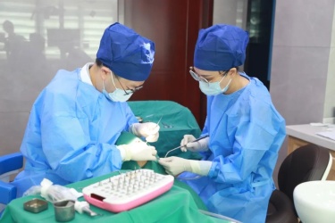 省博士专家坐诊，就在荆门市口腔医院