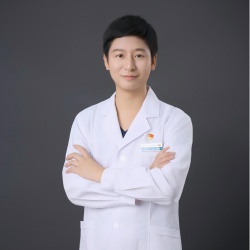 方寸匠心铸笑颜 仁心仁术护皓齿——市口腔医院2025年中国医师节致敬“微笑守护者”